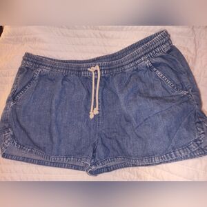 Aerie short